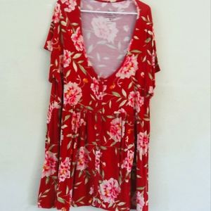 Torrid burnt orange with flowers. Size 3